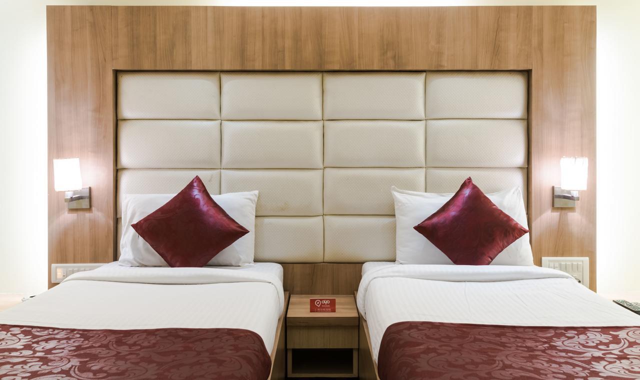 Oyo 2026 Hotel Aishwarya Residency Navi Mumbai Exterior photo