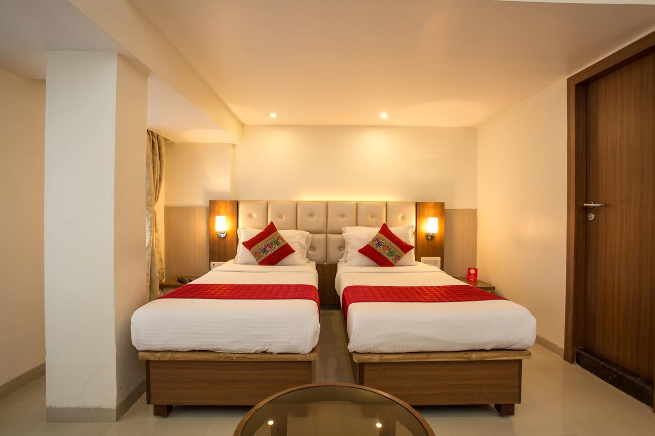 Oyo 2026 Hotel Aishwarya Residency Navi Mumbai Exterior photo